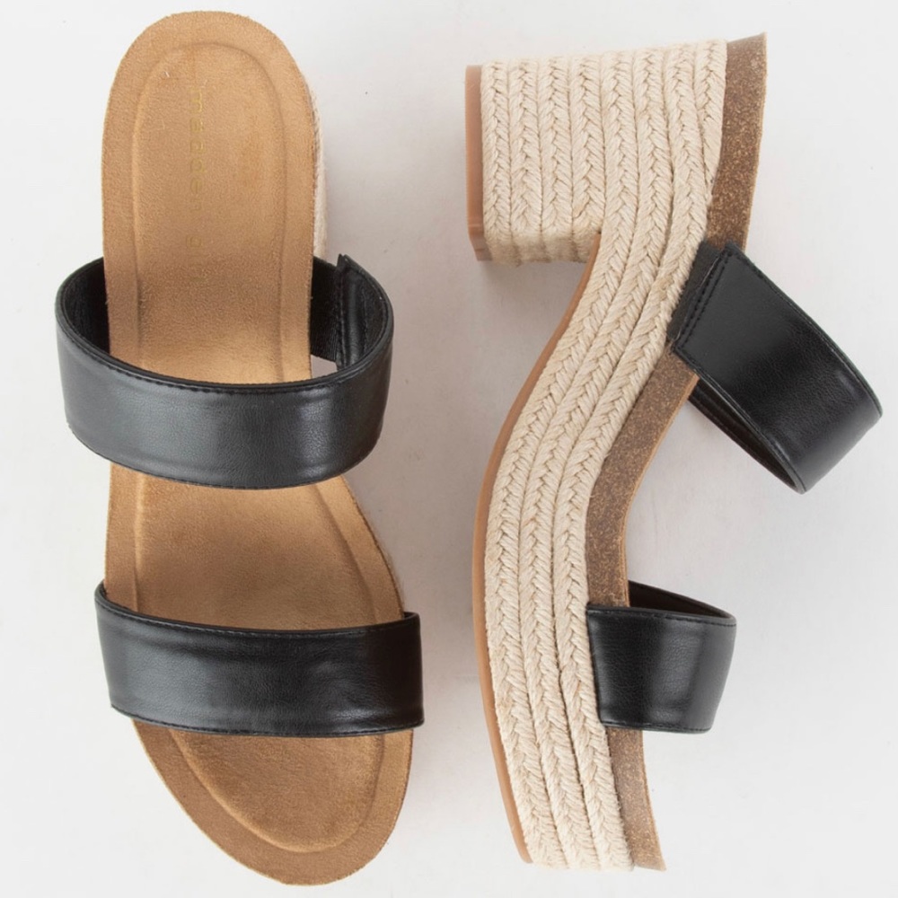 MADDEN GIRL Emerson Womens Platform Sandals Like New Size 8 Black Stipe - Picture 2 of 6
